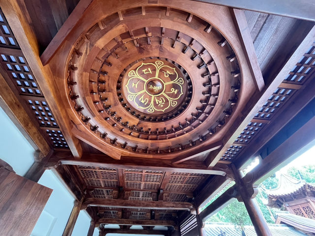 🕊️ Find Peace at Wenshu Monastery (文殊院), Chengdu’s Spiritual Heart