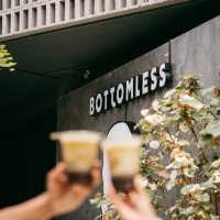 ☕🌾 Bottomless Cafe – พื้นที่เงียบ ๆ สำหรับวันช้า 