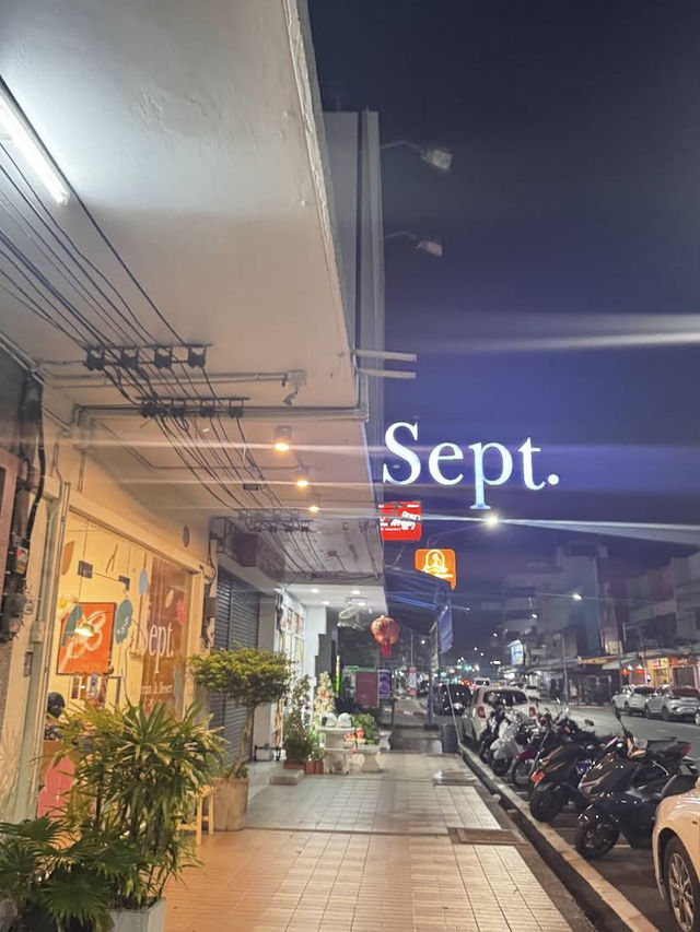 Sept Craft Ice Cream Hatyai, Artisanal Scoops with a Personal Touch