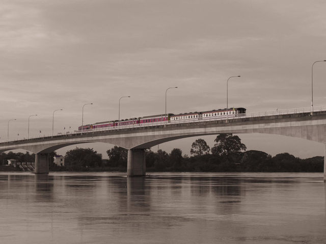 สะพานมิตรภาพไทย ลาว แห่งที่ 1 จังหวัดหนองคาย สะพานมิตรภาพไทย ลาว แห่งที่ 1 จังหวัดหนองคาย