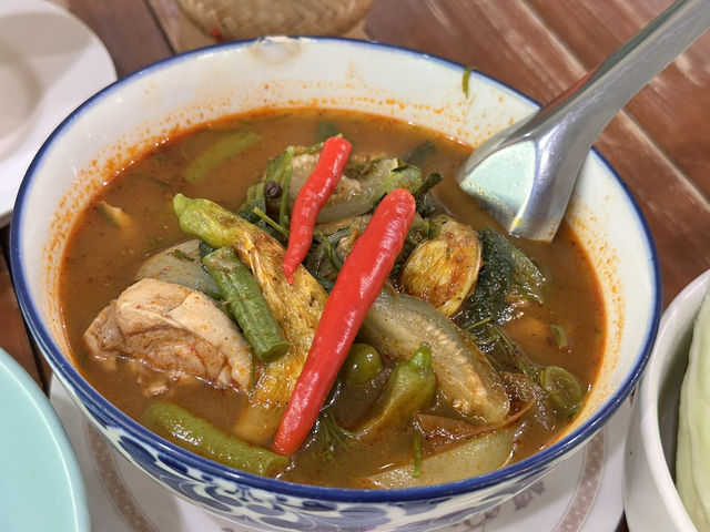 ร้านข้าวซอยไทยใหญ่(อั่วอุดร) ร้านข้าวซอยไทยใหญ่(อั่วอุดร)