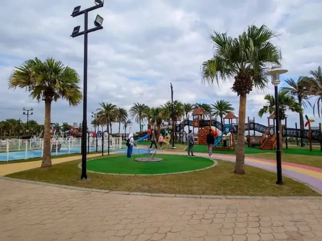 Chilling Out at Pacific Seaside Park