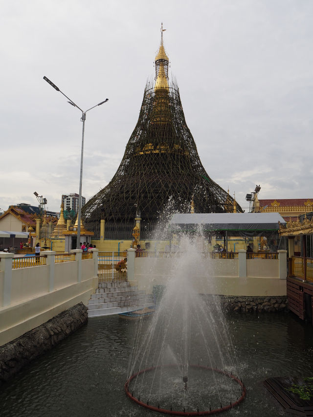 The Sacred Heart of Yangon: Bo Ta Htaung Pagoda
