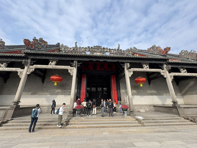 🌸 廣州之旅:永慶坊、陳家祠、聖心大教堂與廣州塔的歷史與現代交響!🏯✨ 🌸 廣州之旅:永慶坊、陳家祠、聖心大教堂與廣州塔的歷史與現代交響!🏯✨