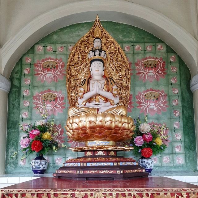 ไหว้พระ ณ วัดพระราม 6 ที่เกาะปีนัง