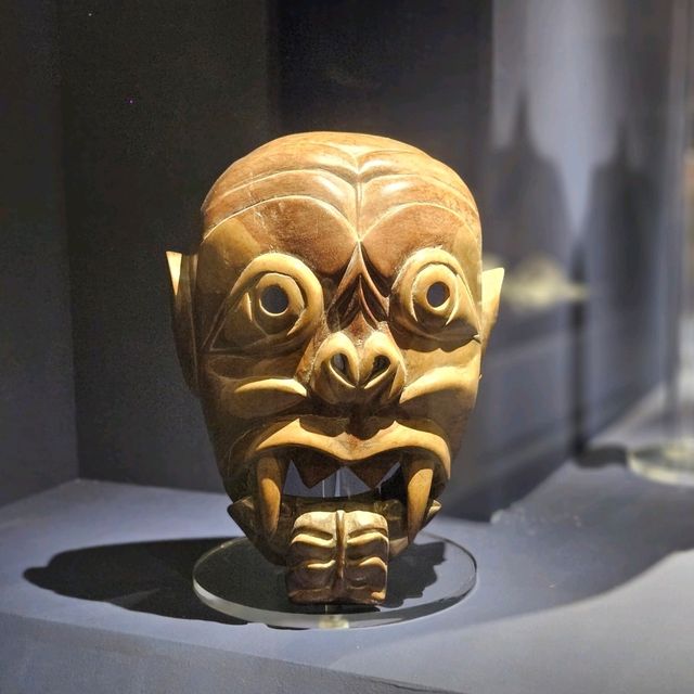 Gift from ASEAN leaders on display at National Art Gallery