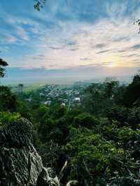 🏔️ Adventure Awaits at Gunung Keriang Trail, Kedah 🌄💚