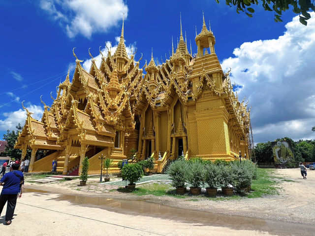 วัดจันทร์ตะวันตก จังหวัดพิษณุโลก