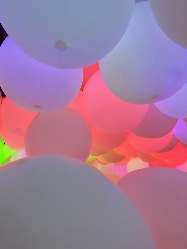 你一定要去的東京豐洲的 teamLab Planets！