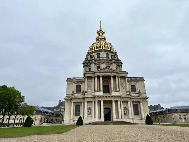 法國 🇫🇷 巴黎傷病院｜金頂太美，拿破崙休息的地方竟然這麼壯觀 ✨⛪