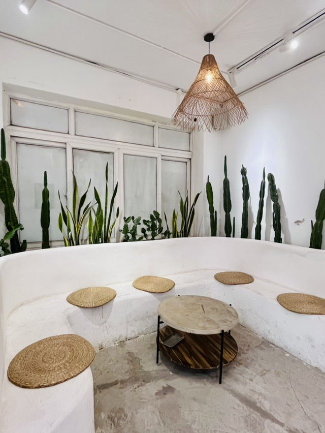 Cafe Hideout Day☕🌿🇻🇳 Cafe Hideout Day☕🌿🇻🇳