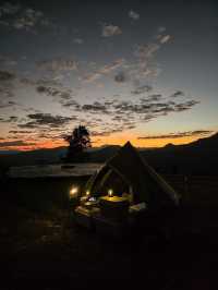 "ผาสามเส้าแคมป์" แม่แตง เชียงใหม่