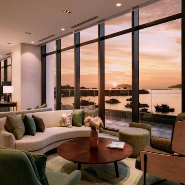 Waterfront Vibes & Sunset Goals at Citadines Kota Kinabalu 🌅🛎️