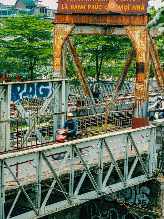 越南🇻🇳龍邊橋 越南🇻🇳龍邊橋
