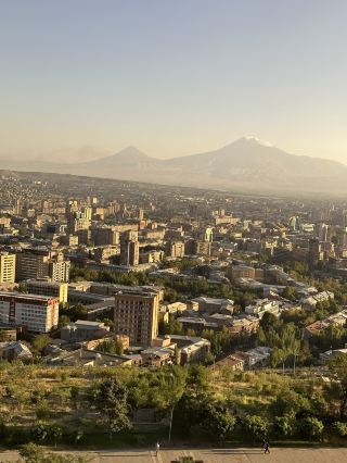 アルメニアで過ごす1週間 — 山々、修道院、そして深い意味。