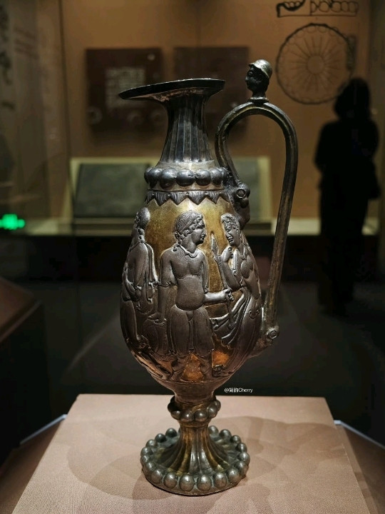 Palace Museum Treasures — A Glimpse Into the Wealth and