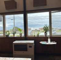 北海道白老郡_「Shiraoi Beef Shop Iwasaki Omotenashi-tei 白老牛の店いわさき おもてなし亭」必吃白老牛又嫩油質多，實在太好吃了😋