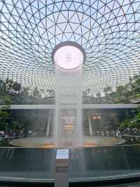 📸 How to Take a Million-Dollar Waterfall Photo for FREE! Jewel Changi 💦