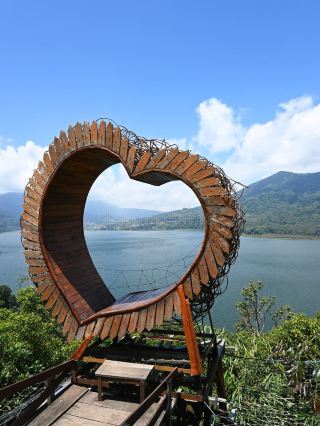 Wanagiri Hidden Hill: North Bali’s Ultimate Selfie Haven 📸🌄