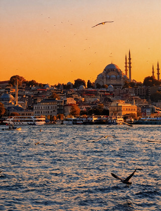 🇹🇷 Стамбул | Место встречи Востока и Запада — город мечетей, рынков и волшебства ✨