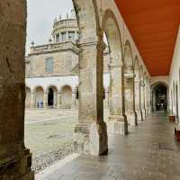 墨西哥 瓜達拉哈拉 很值得來參觀的Hospicio Cabañas 美術館 