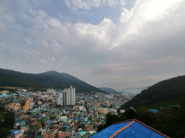 Colorful Gamcheon village in Busan 🎨