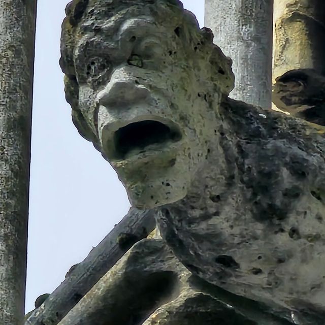 รูอ็อง (ฝรั่งเศส: Rouen)