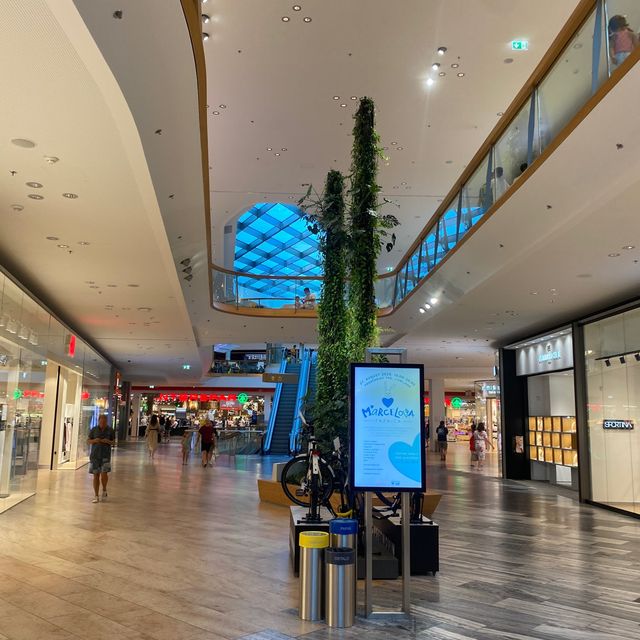 🇸🇮 All in one shopping mall : Aleja 🛍️