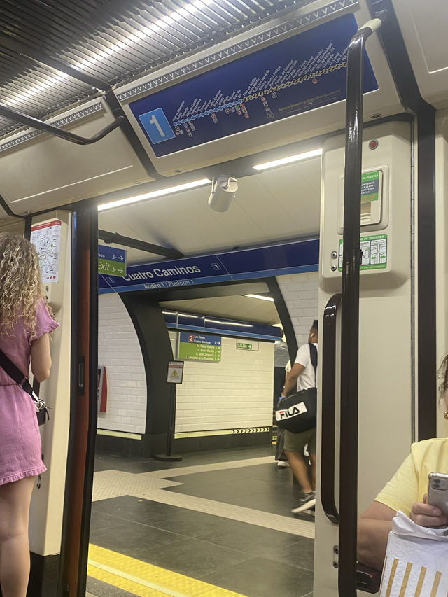 The vibe of Madrid in a couple of pictures. 