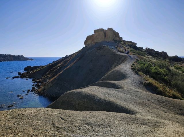 The amazing cliffs of Gnejna Bay 🇲🇹