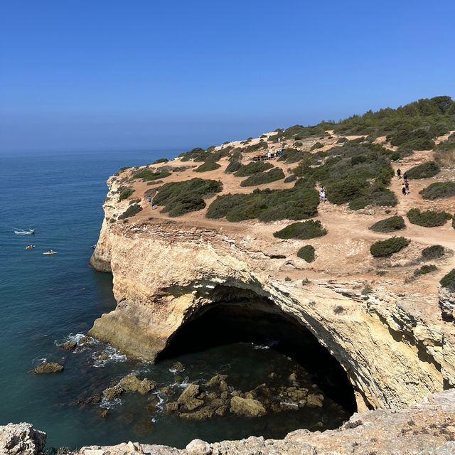 【葡萄牙旅行🇵🇹】Algarve海岸漫步，欣賞年月形成岩層