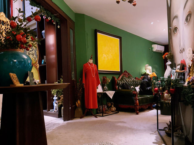 Half-Day in Chongqing: Scenic Views, History, and High Tea