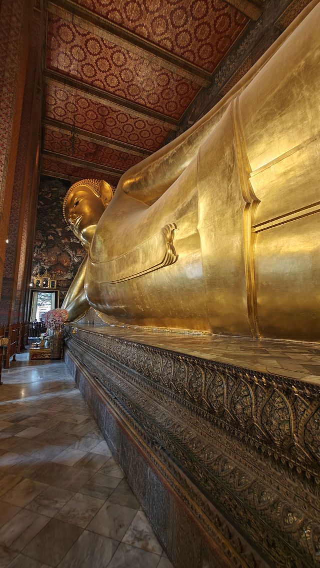 Start Your Bangkok Morning at Wat Pho – Reclining Buddha & Thai Massage