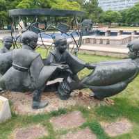 Qingdao, Nice statues