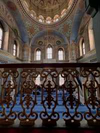 Valide Sultan Mosque, Türkiye: Graceful Legacy of Ottoman Queens