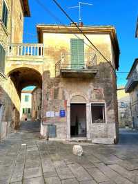 🌿 Thermal Serenity in the Heart of Tuscany – Serre di Rapolano, Italy