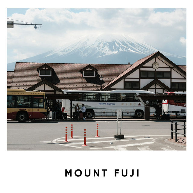 🗻 “เงาฟูจิเหนือผืนน้ำที่ Kawaguchiko”