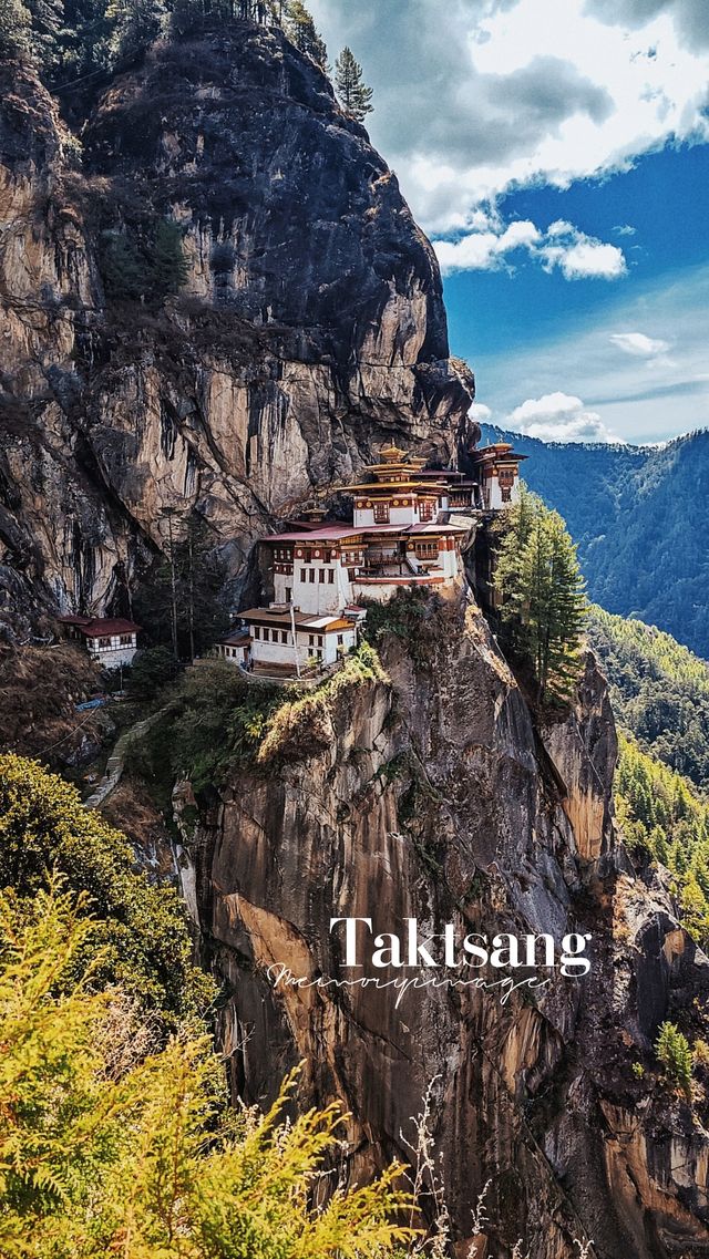 Check in at the temple located on the cliff | Tiger Cave Temple.