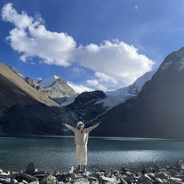 西藏之旅 - 羊卓雍錯｜一顆仙女散落的藍色吊墜靜躺山南