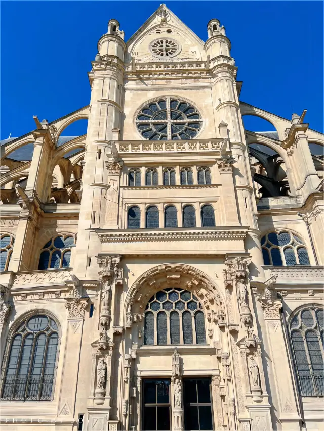 Guide to the Sainte-Chapelle in Paris