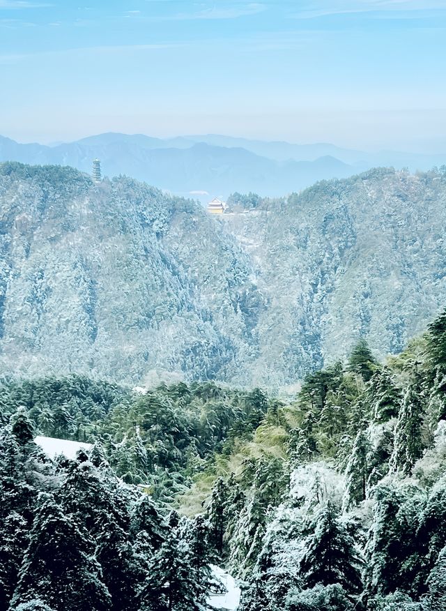 九華山下雪了