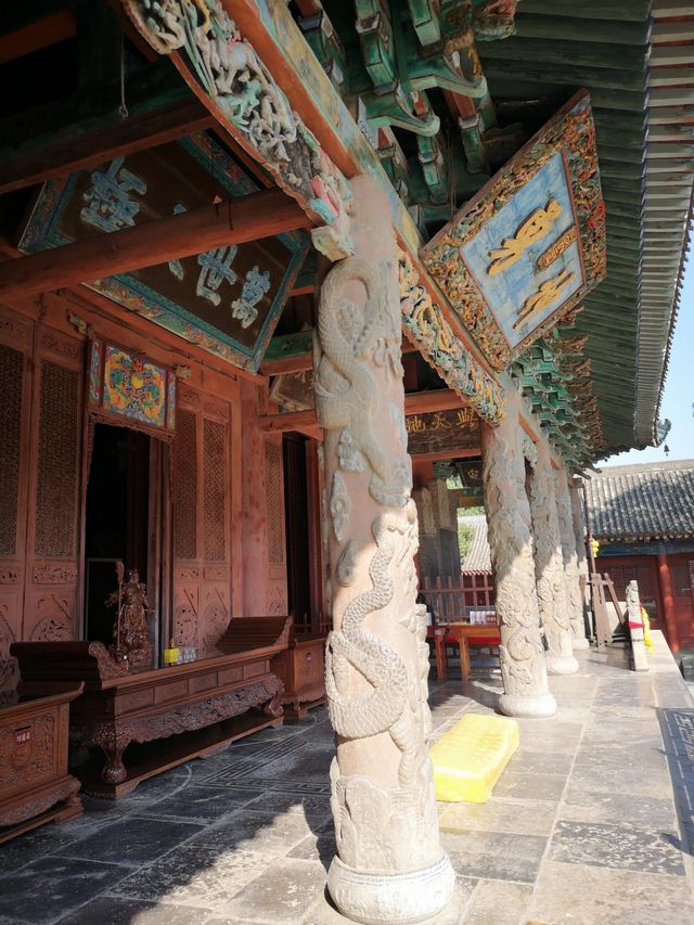 山西解州關帝廟  集正氣於一身，行正道於天下