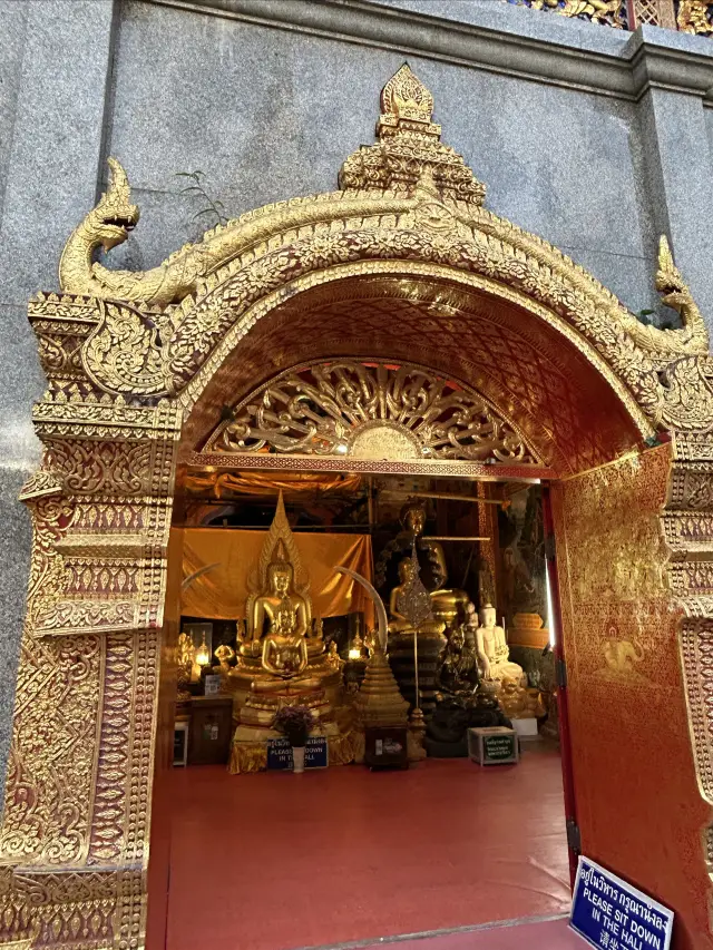 두룡사 Wat Phrathat Doi Suthep