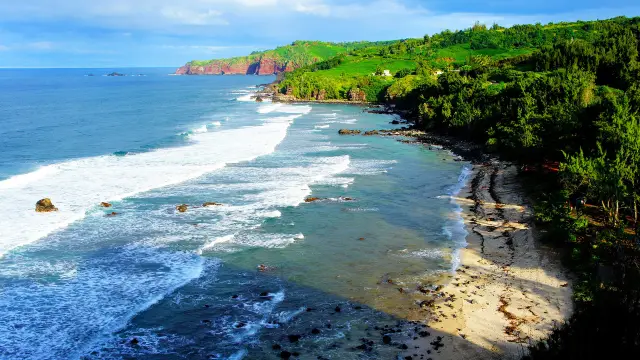 Facing the sea of Hawaii Island