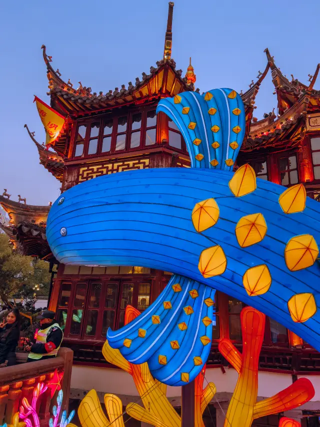 เมืองมหัศจรรย์แห่งเซี่ยงไฮ้ปรากฏตัวของมังกรวิเศษที่สวนยูหยวน