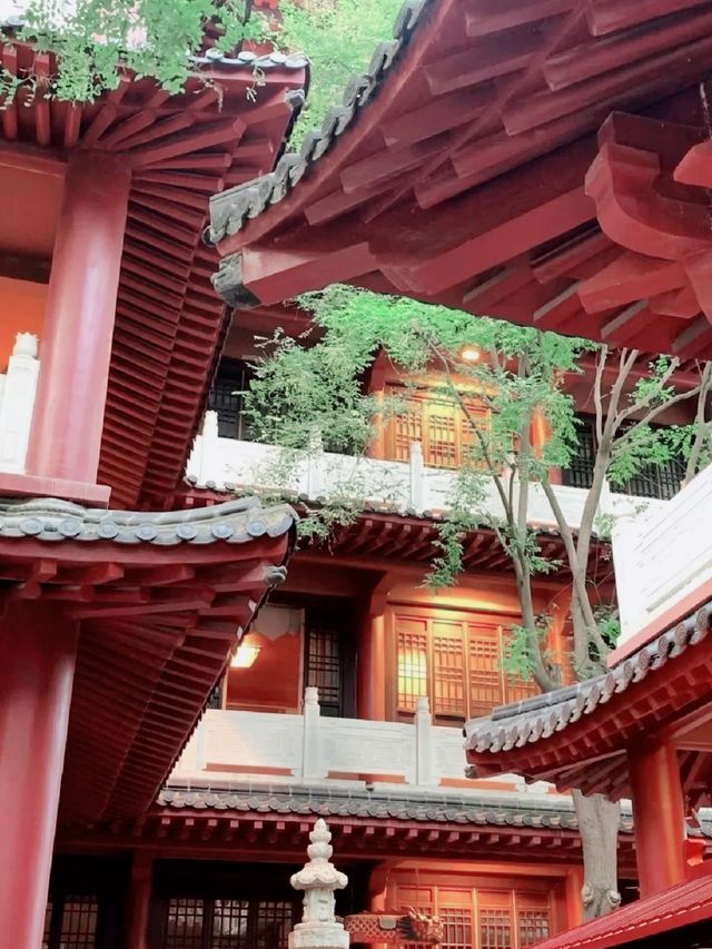 據說這是鄭州許願超靈的地方大觀音寺