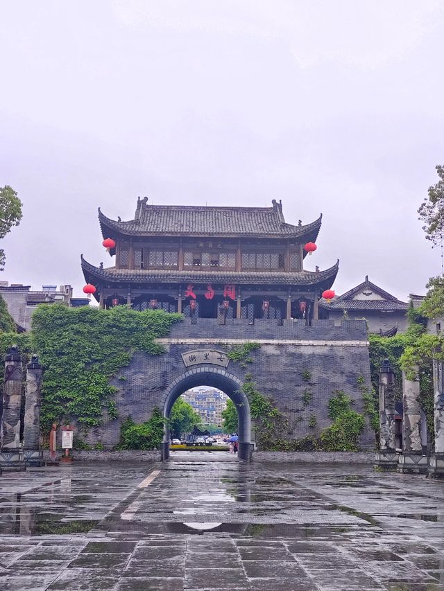 雨後的街景還是很美~玉山縣七里街