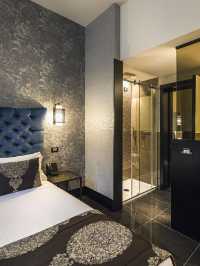 🌟 Venice Vistas & Cozy Comforts: Hotel Highlights 🌟