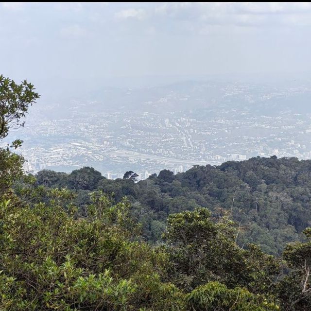 在阿維拉山纜車看不一樣的風景！