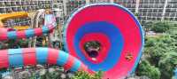環球中心海洋樂園體驗沙灘玩水的快感，這就是室內玩水樂園，爽啊